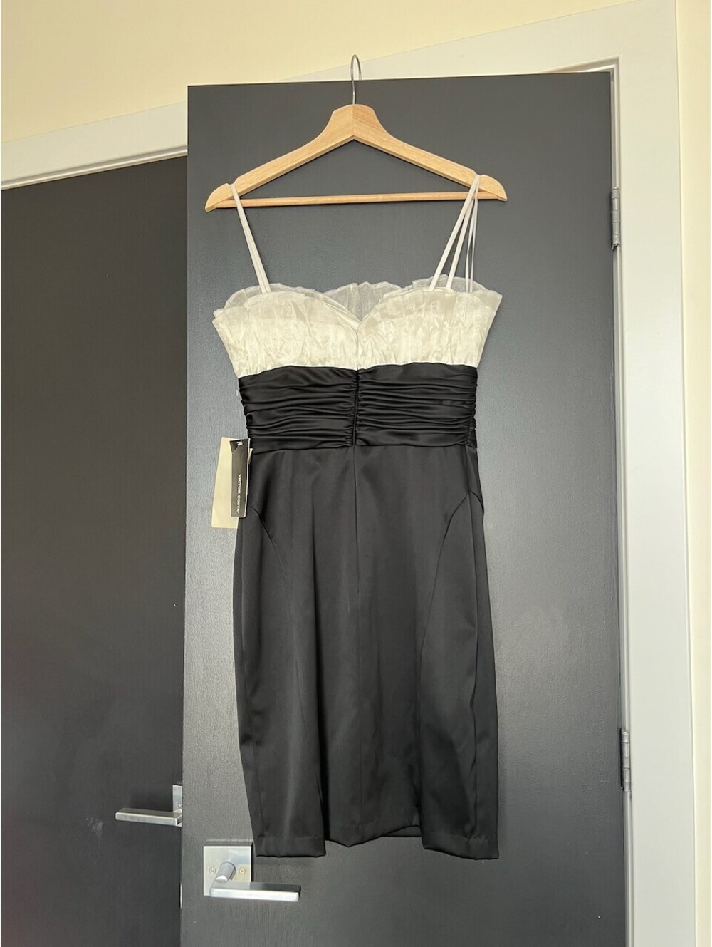Vintage Victor Costa Black and White Dress Size 6 - Picture 4 of 6